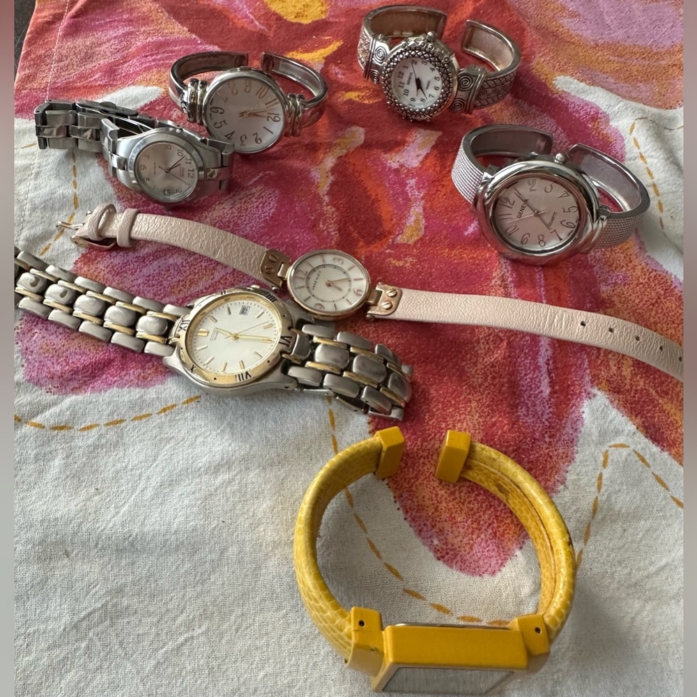 Citizen, Guess, Anne Klein, Geneva, Quartz, & Japan Movt Watches (Lot of 7).